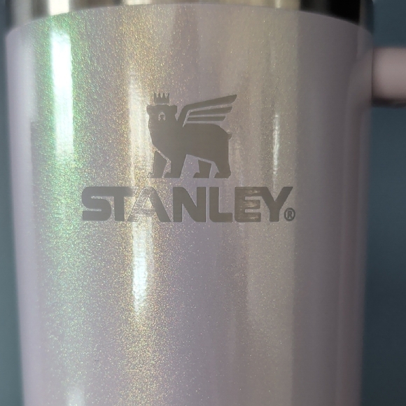 Stanley Quencher H2.0 Tumbler - Light Pink - Picture 2 of 8